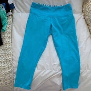 Lululemon bright blue cropped leggings size 4